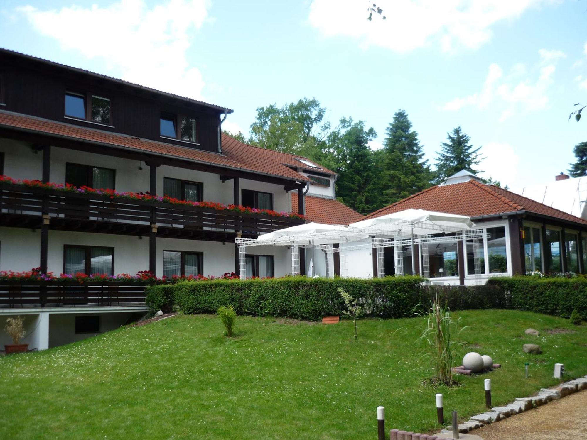 ברלין Hotel Forsthaus מראה חיצוני תמונה